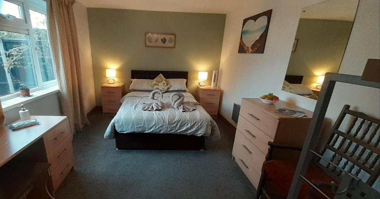 The Broads B&B With Private Shower Room And Wc Potter Heigham Exterior photo